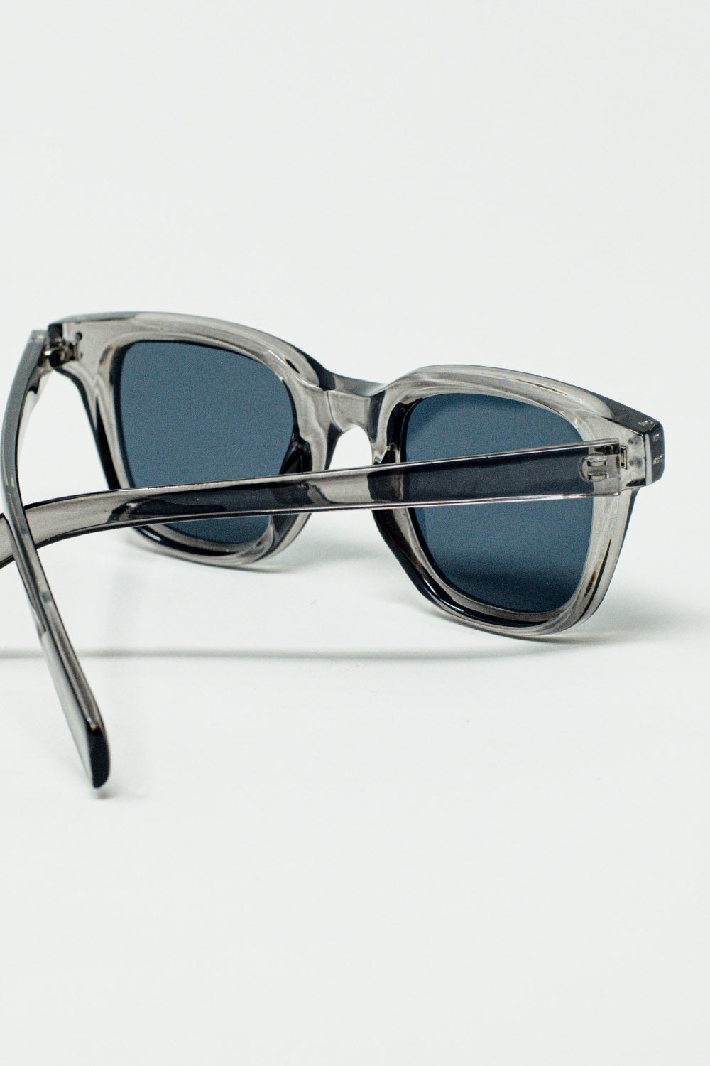 Retro Round Sunglasses With Smoke Black Lense and Transparent Gray Frame