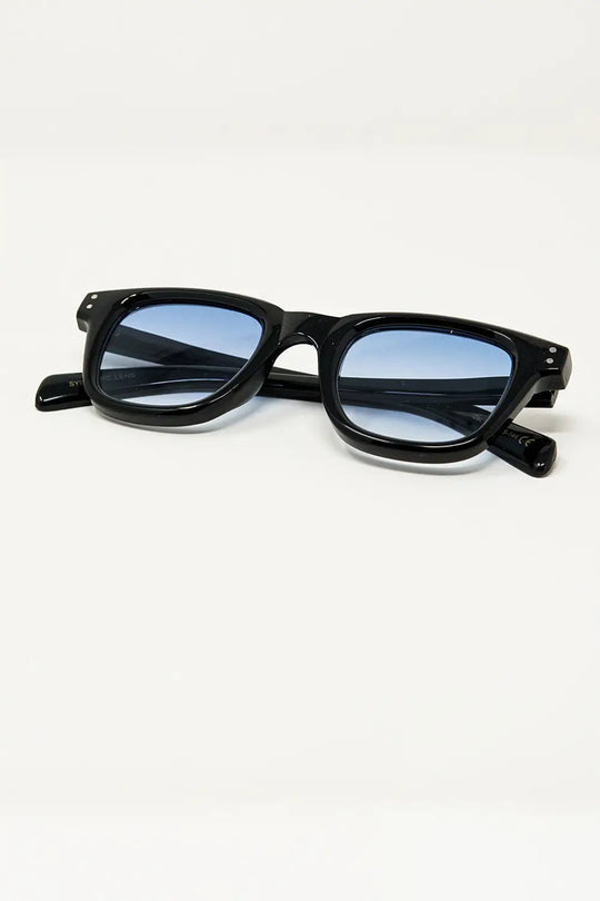 Retro Round Sunglasses With Smoke Blue Lens in Black - One Size / Black