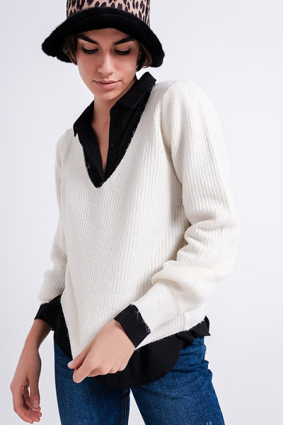 Ribbed V neck jumper in off white