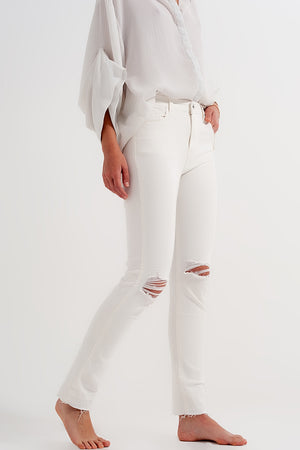 Q2 Ripped fray hem jeans in cream