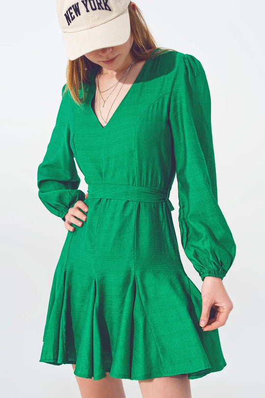 Robe à volants avec col en V en vert - Vestidos