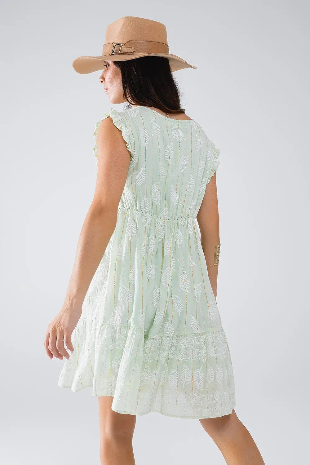 Robe babydoll courte à imprimé feuilles et fil de Lurex en menthe - Vestidos