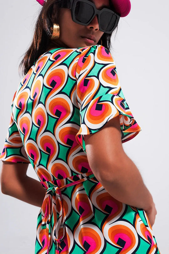 Robe cache cœur courte avec ourlet à volants et imprimé style années 70 orange - Vestidos