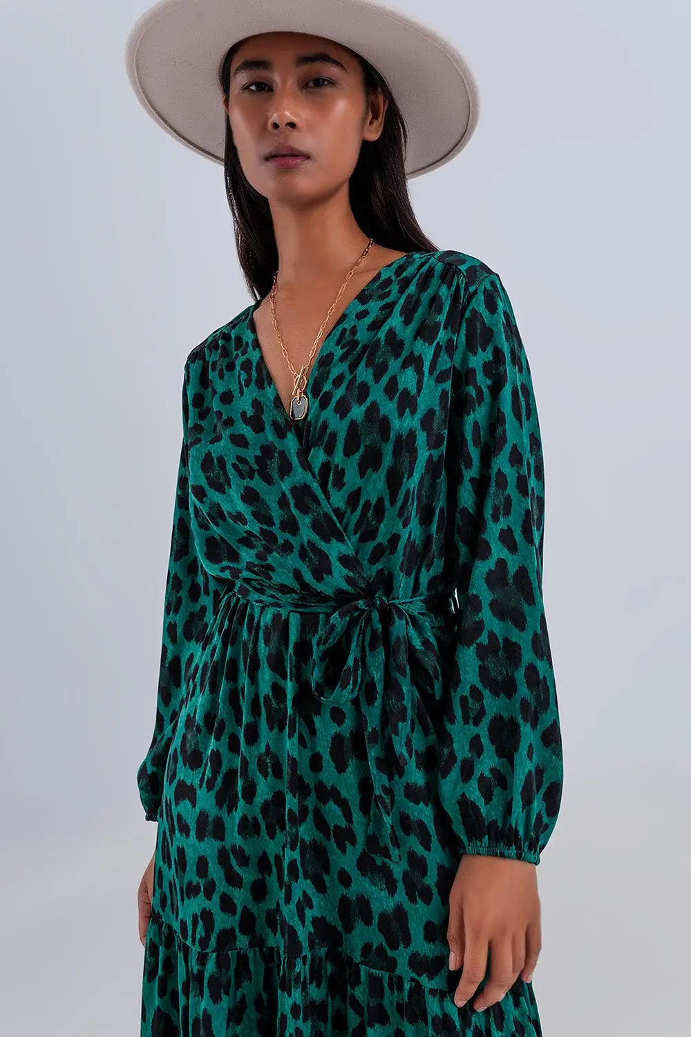 Robe cache cœur longue avec manches longues et volants étagés verte - Vestidos