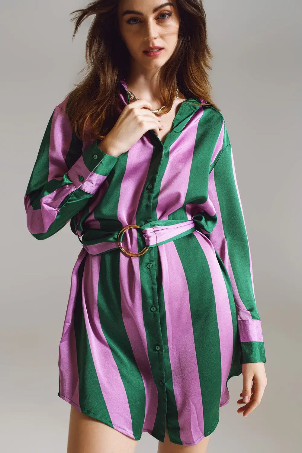 Robe chemise courte à rayures lilas et vertes - Vestidos