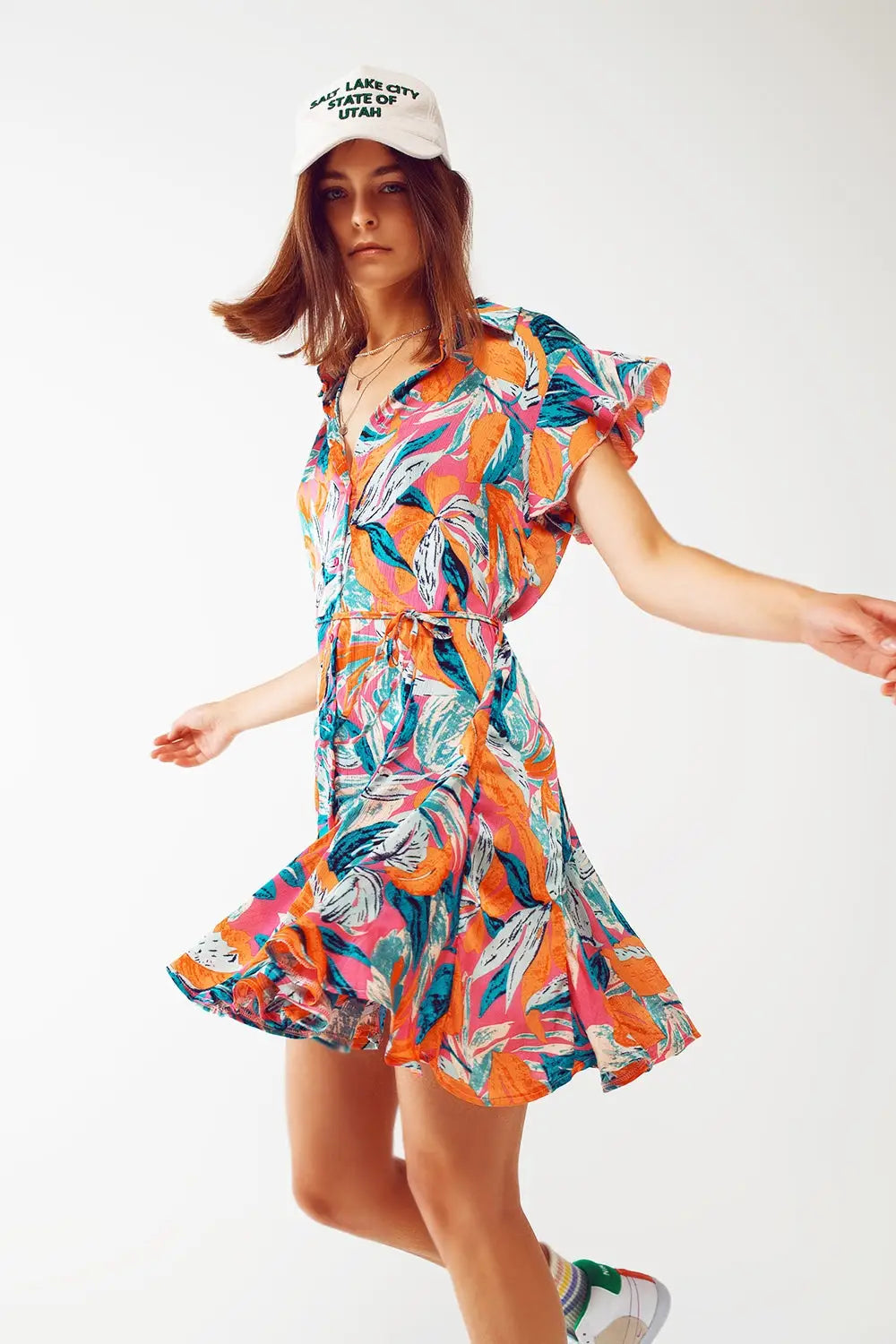 Q2 Robe chemisier ceinturée avec imprimé floral en orange