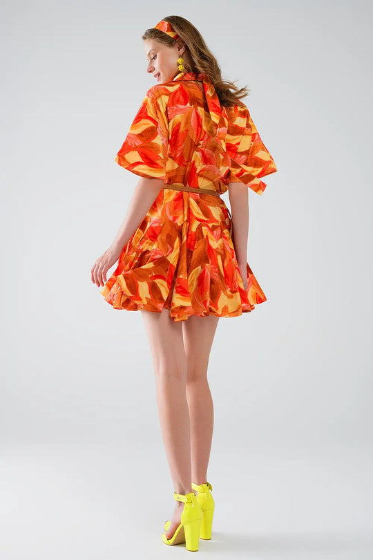 Robe courte à imprimé abstrait en brun rouge et brun - Vestidos