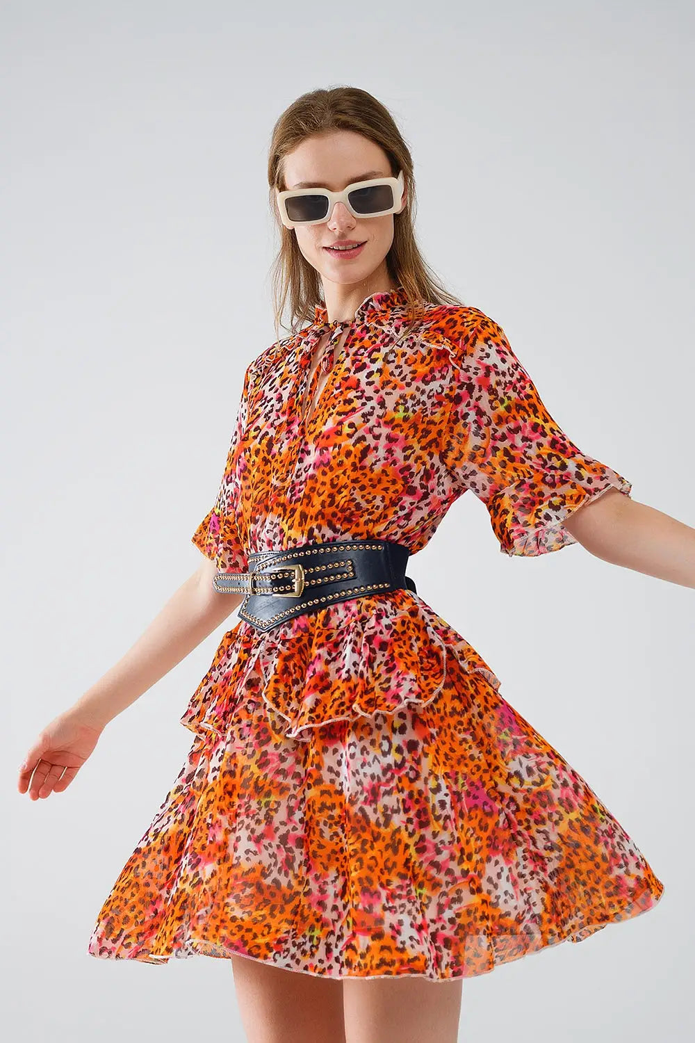 Robe courte à imprimé animalier en orange et blanc - Vestidos