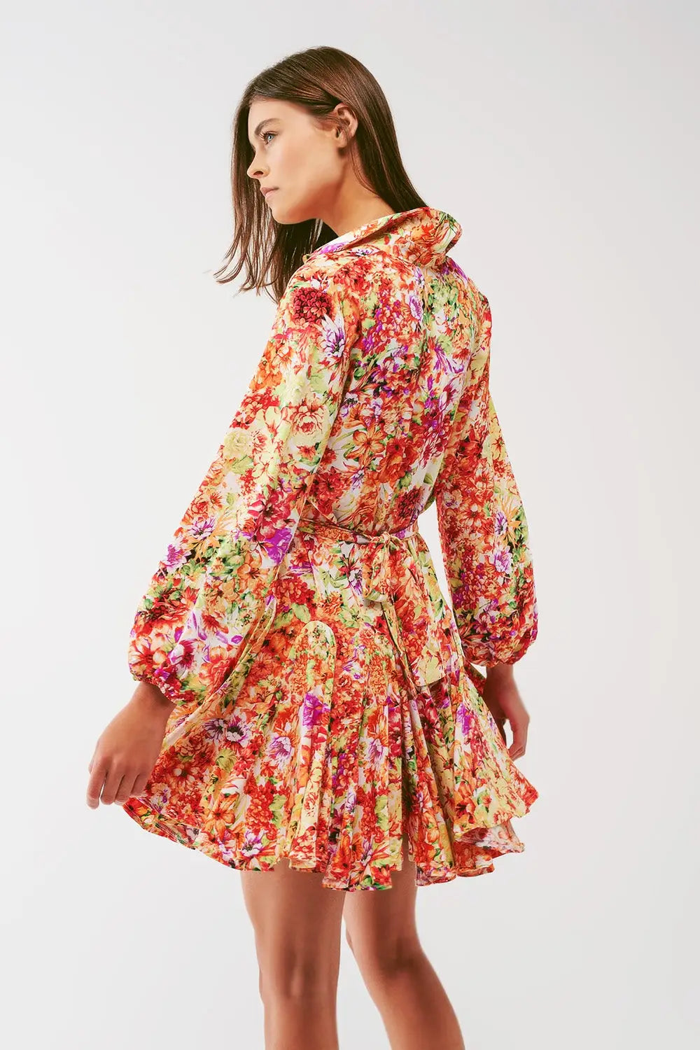 Robe courte à volants avec imprimé floral multicolore - Vestidos