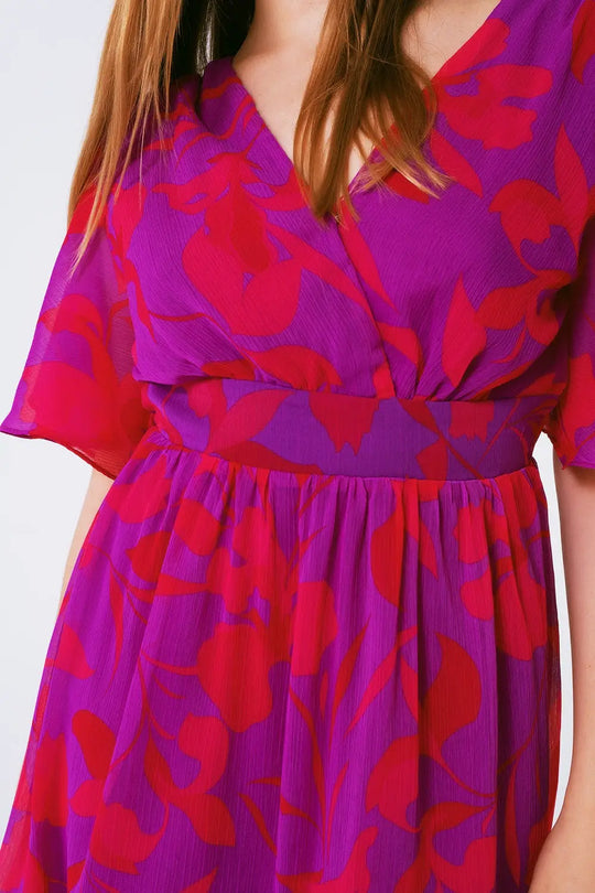 Robe courte en mousseline à fleurs avec manches courtes et col V - Vestidos