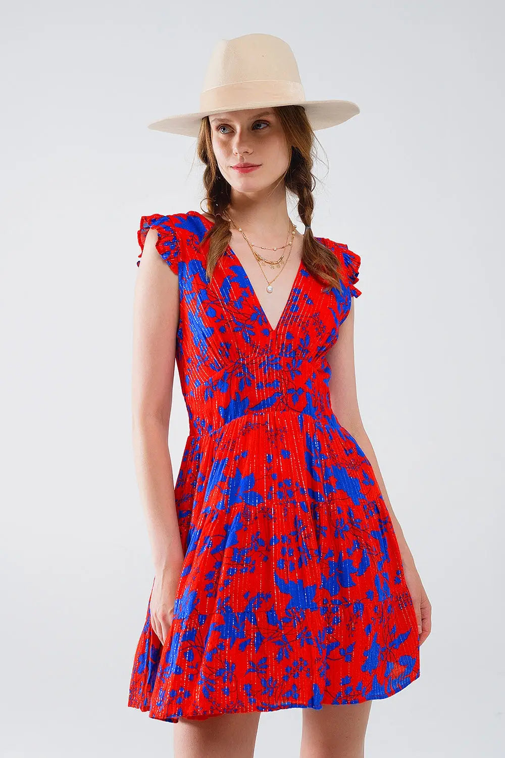 Robe courte en rouge avec imprimé floral bleu et col en V - Vestidos