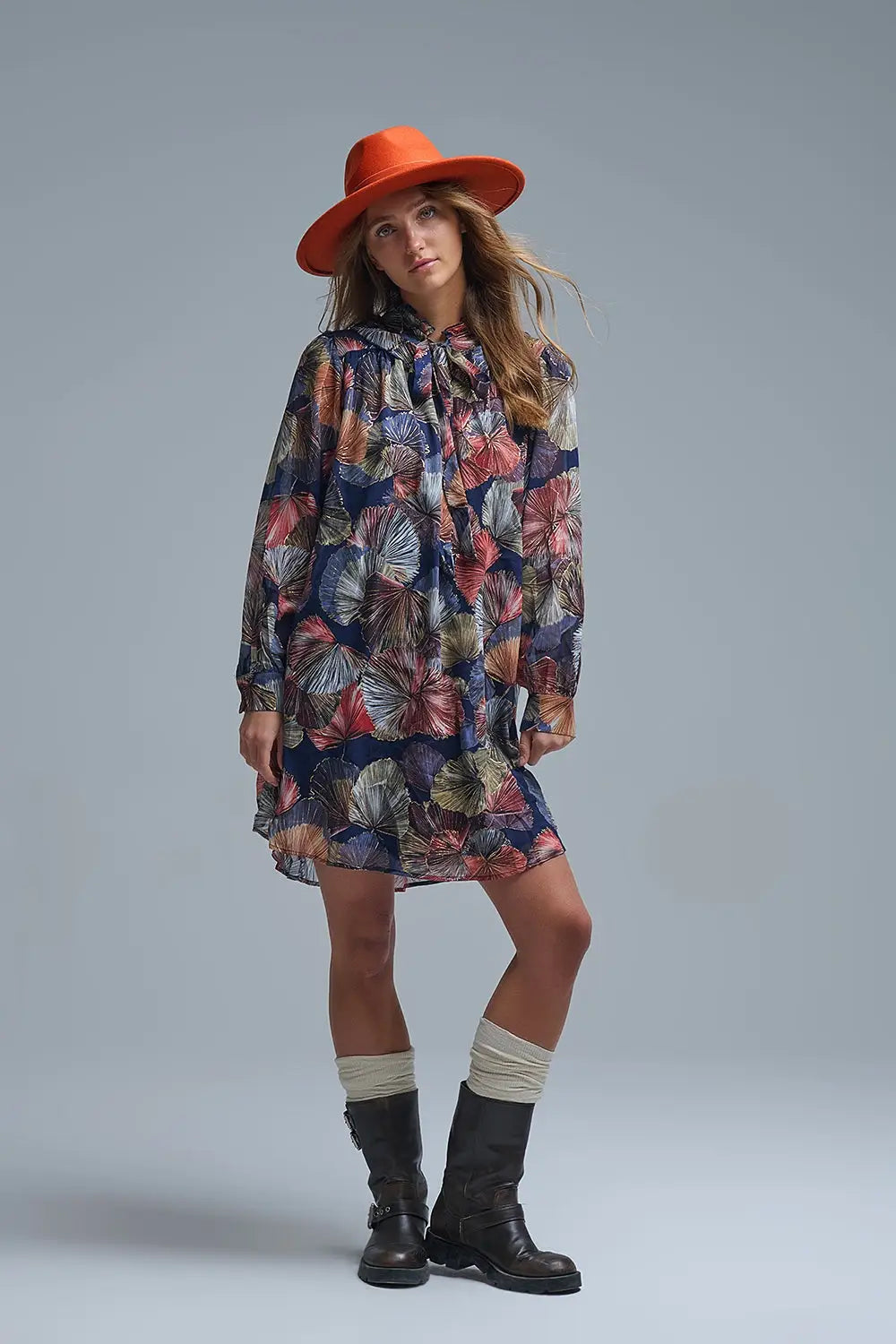 Q2 Robe élégante à col cravate et ligne A florale