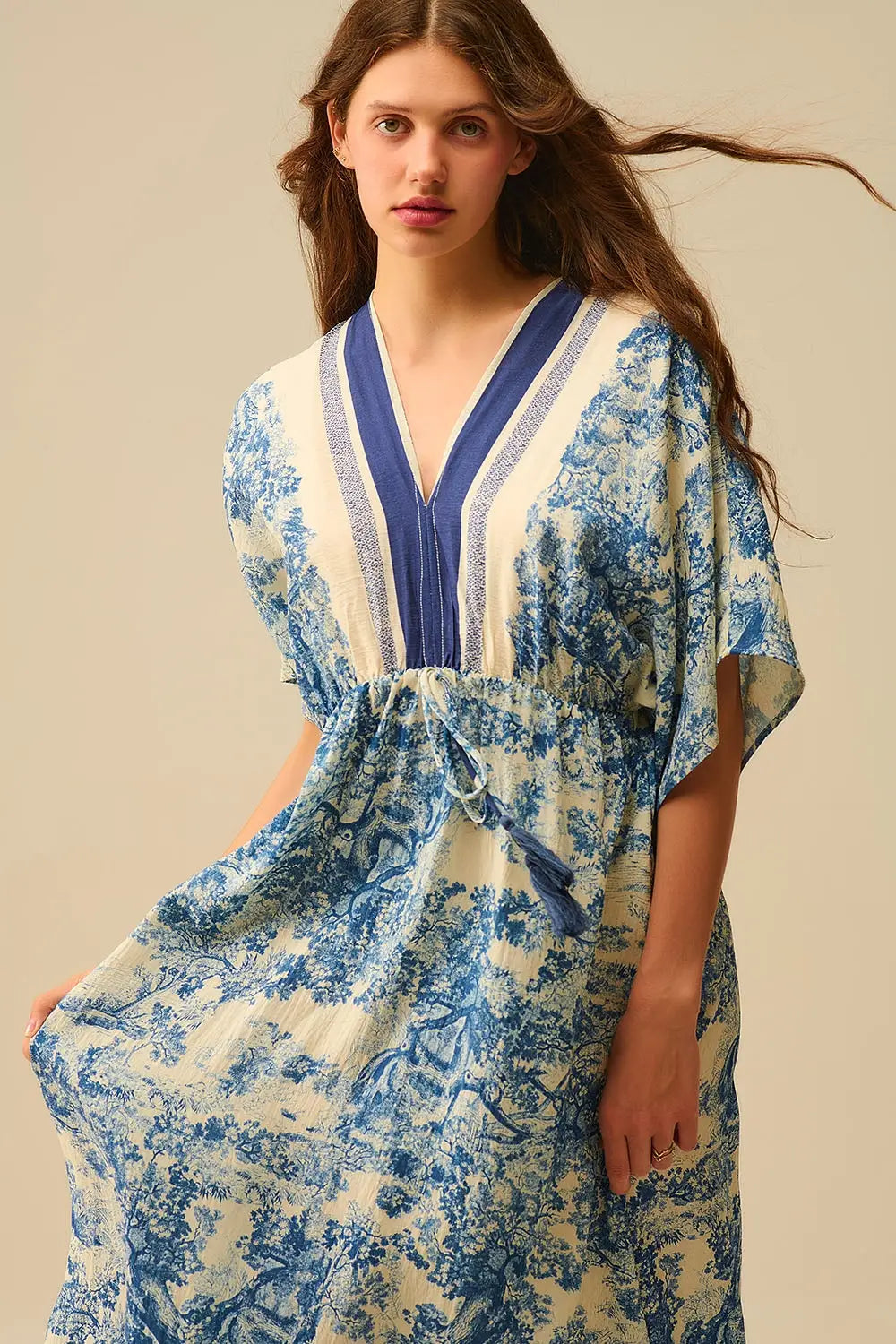 Robe fluide à col en V avec imprimé Toile de Jouy - Vestidos