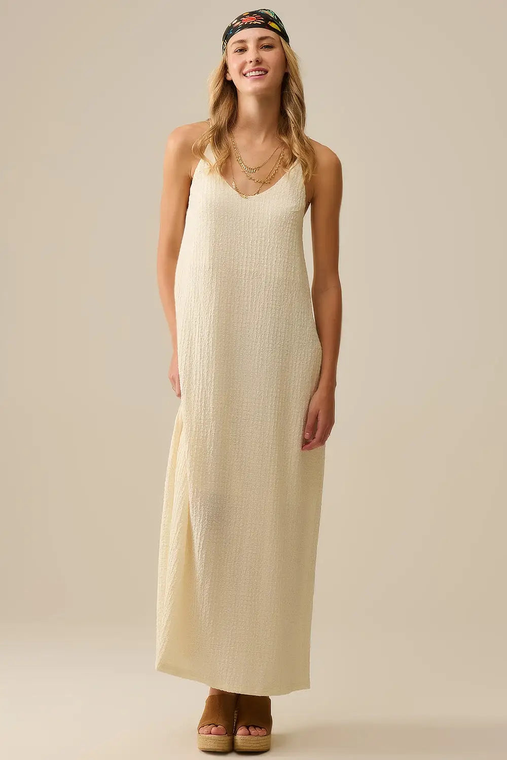Robe longue à bretelles perlées dans le dos crème - Vestidos