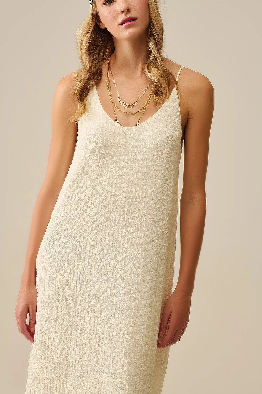 Robe longue à bretelles perlées dans le dos crème - Vestidos