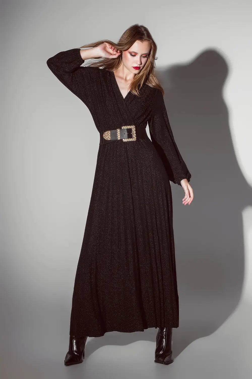 Robe longue à manches longues avec paillettes en noir - Vestidos