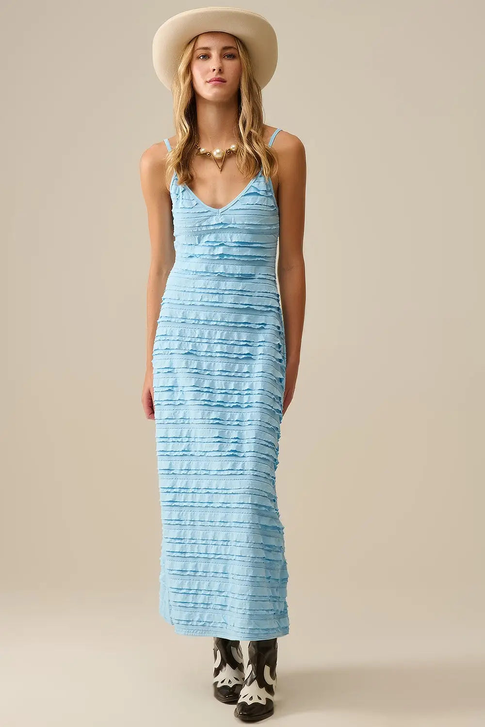 Q2 Robe longue à volants en bleu avec bretelles