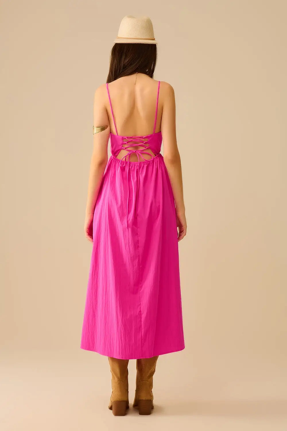 Robe longue en fucshia avec palmes brodées - Vestidos