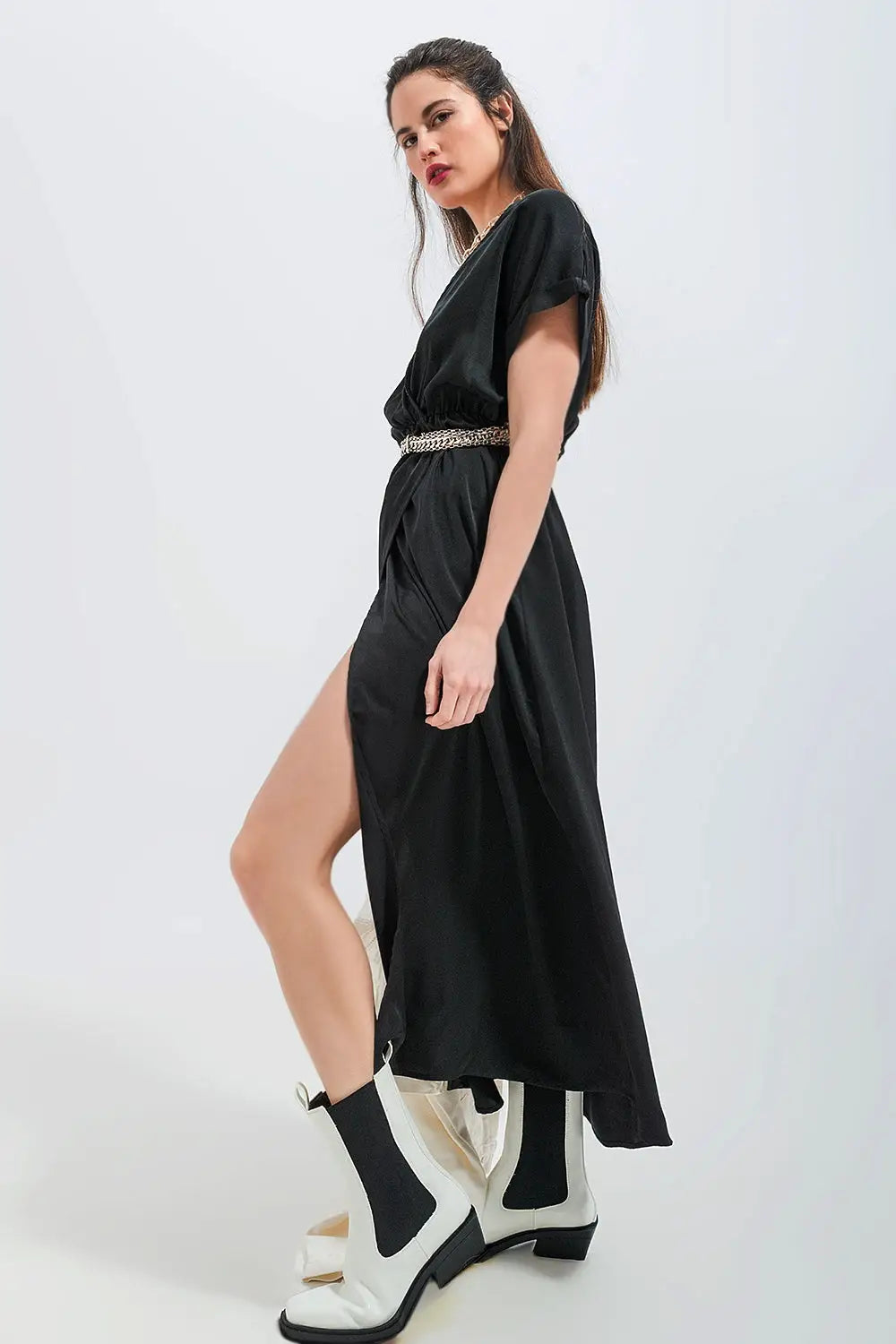 Robe longue en satin à manches courtes en noire - Vestidos