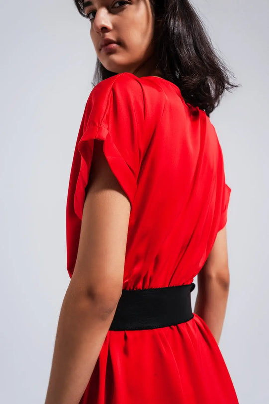 Robe longue en satin à manches courtes en rouge - Vestidos
