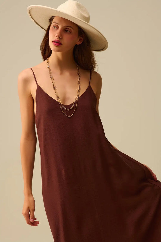 Robe longue fluide à bretelles spaghetti marron - Vestidos
