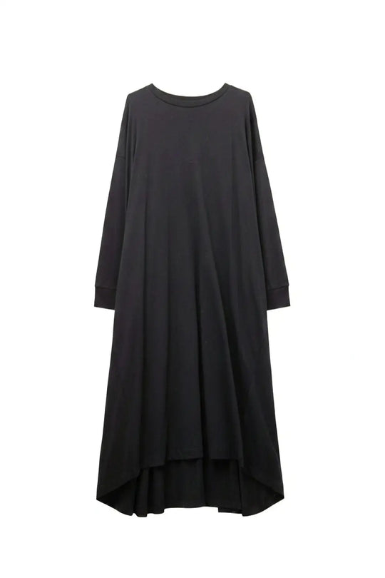 Q2 Robe longue noire à manches longues et ourlet asymétrique
