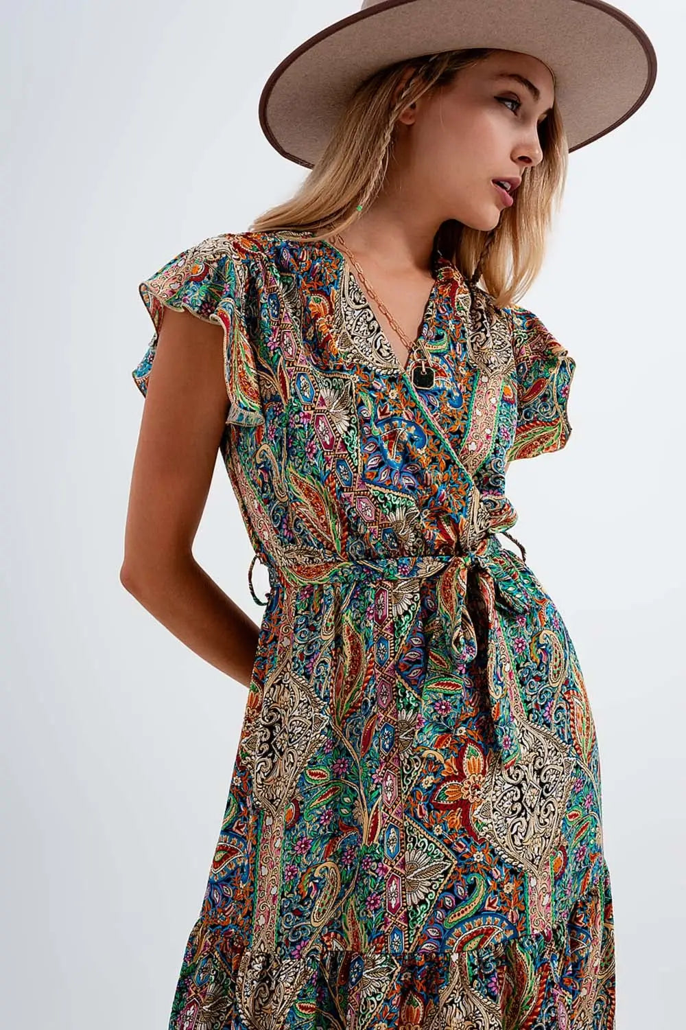 Robe longueur mollet avec ourlet à volants et imprimé cachemire en vert - Vestidos