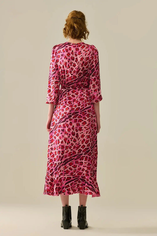 Robe Maxi Portefeuille en Satin Imprimé Léopard Fuchsia - Vestidos