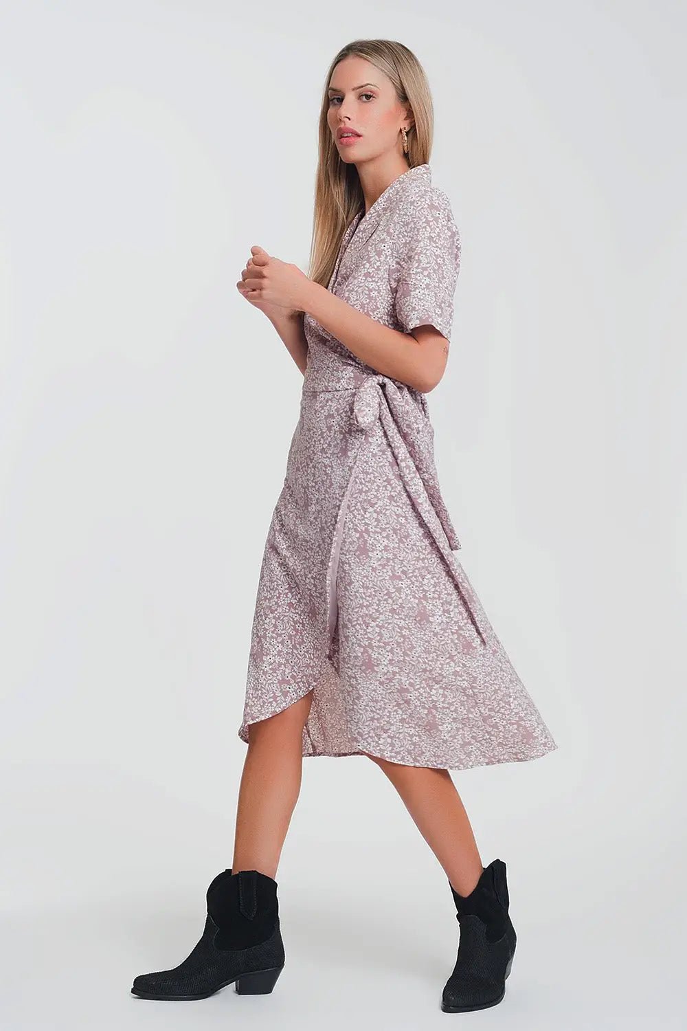 Robe mi-longue cache-cœur à fleurs rose - Vestidos