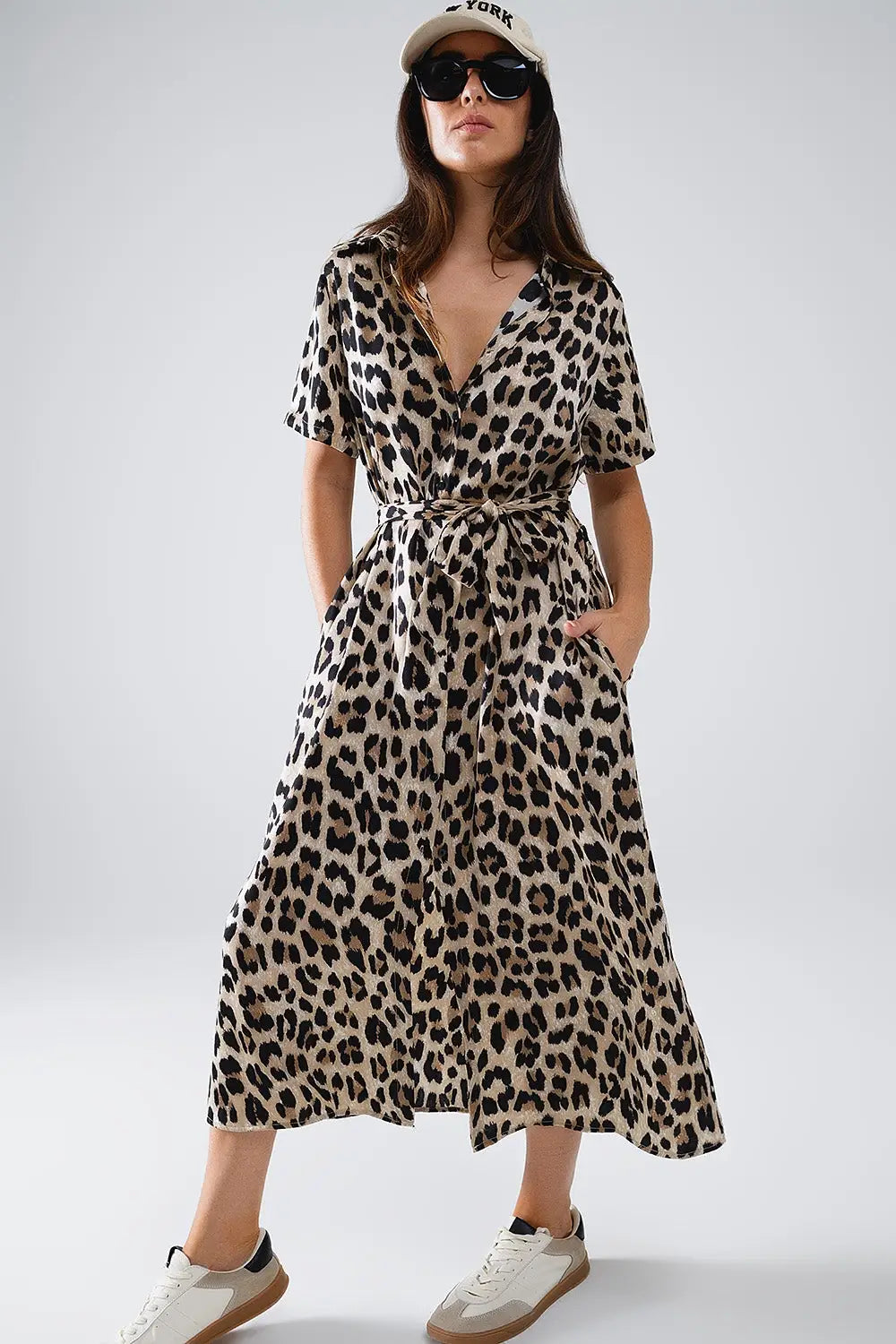 Robe midi à manches courtes avec ceinture en imprimé léopard - Vestidos