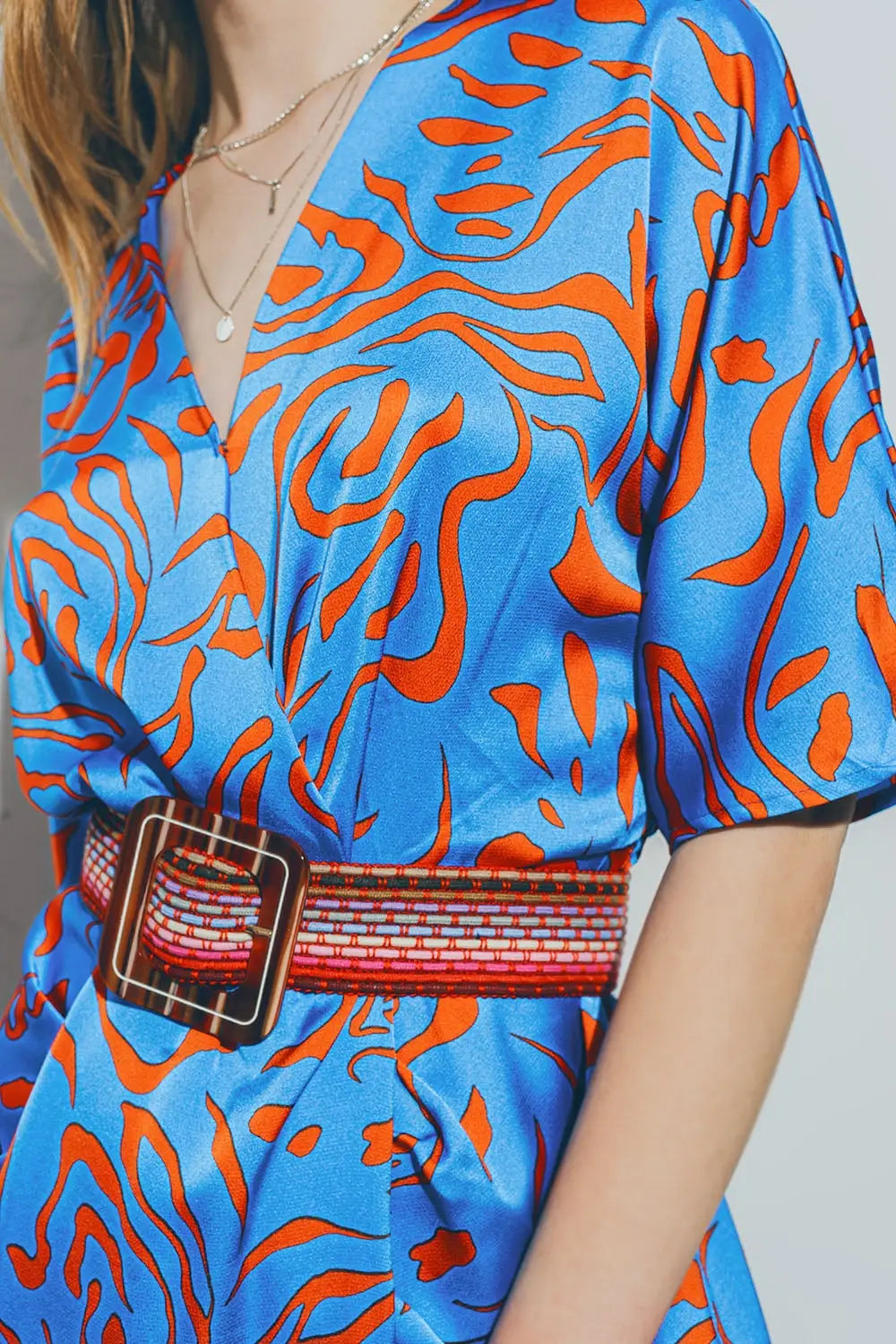 Robe Midi en Satin à Col en V bleu - Vestidos