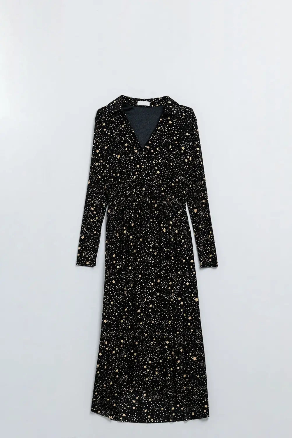 Q2 Robe noire en maille avec imprimé étoiles