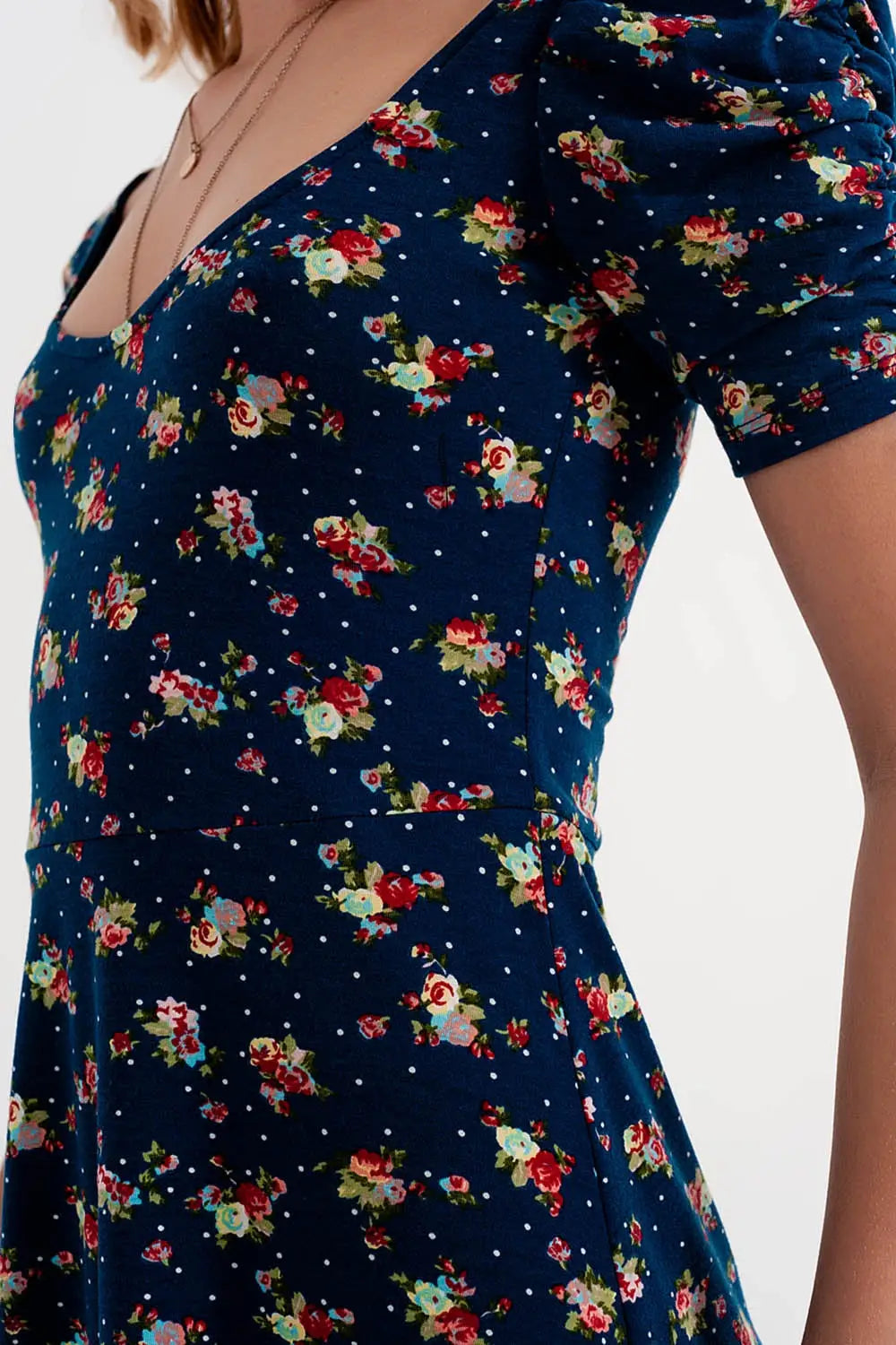 Robe patineuse à fleurs avec manches bouffantes bleu marine - Vestidos
