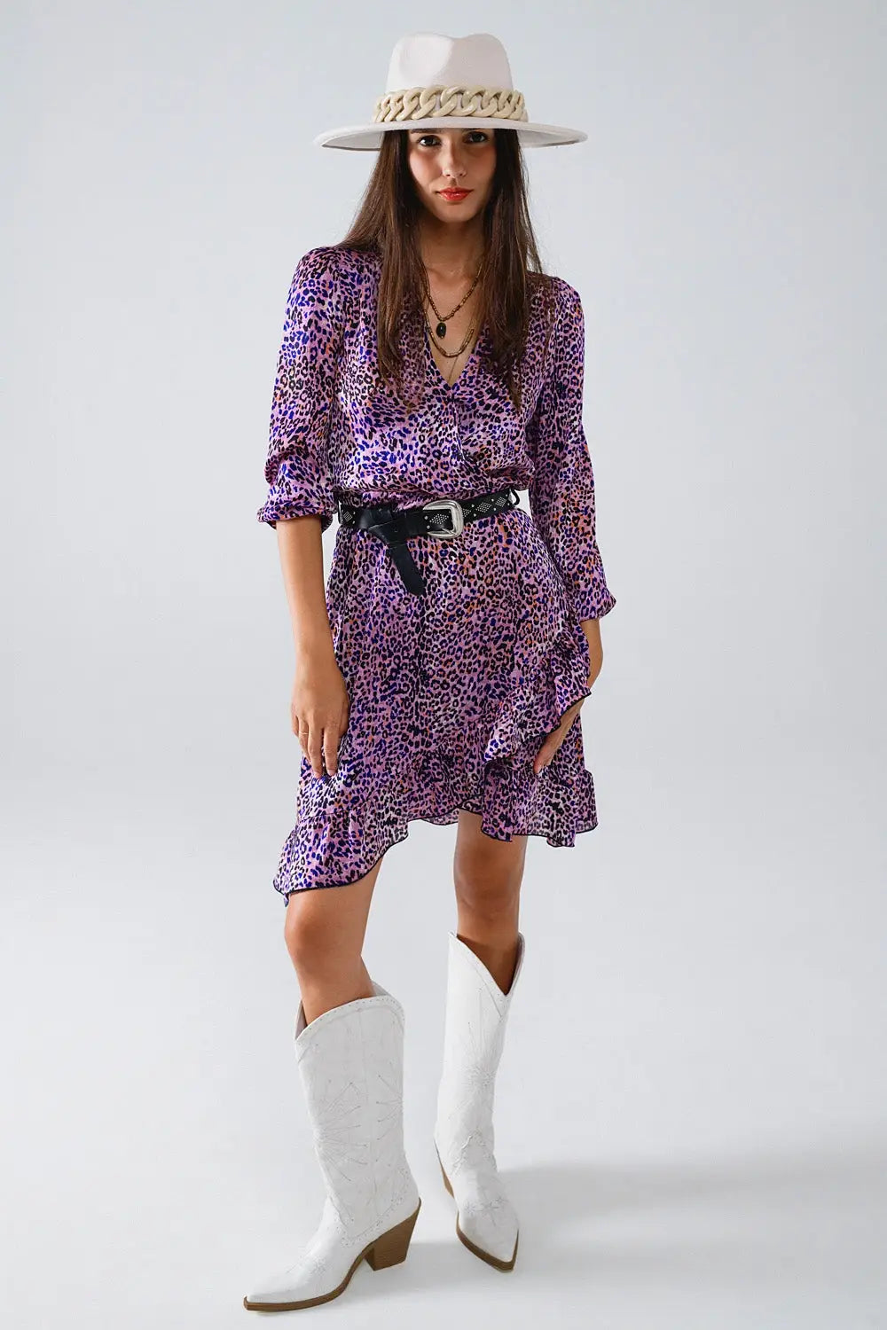 Robe portefeuille imprimé animal violet avec jupe à volants - Vestidos