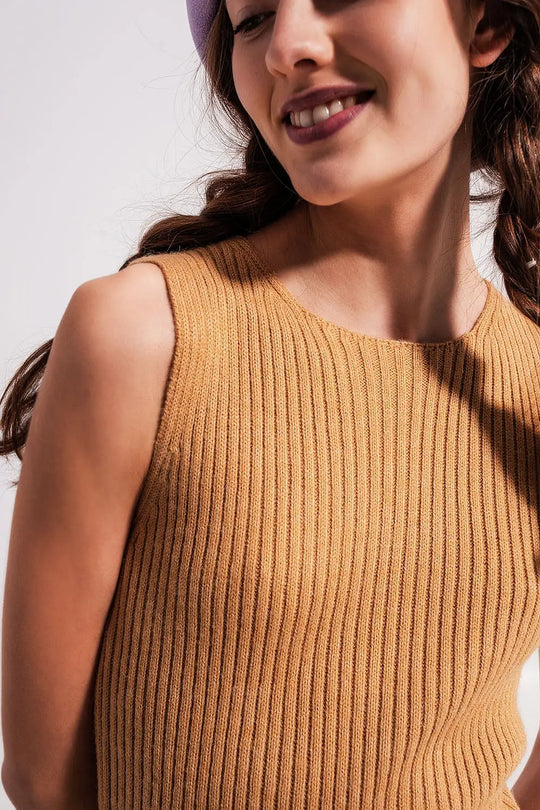 Robe ras de cou mi longue côtelée beige - Vestidos