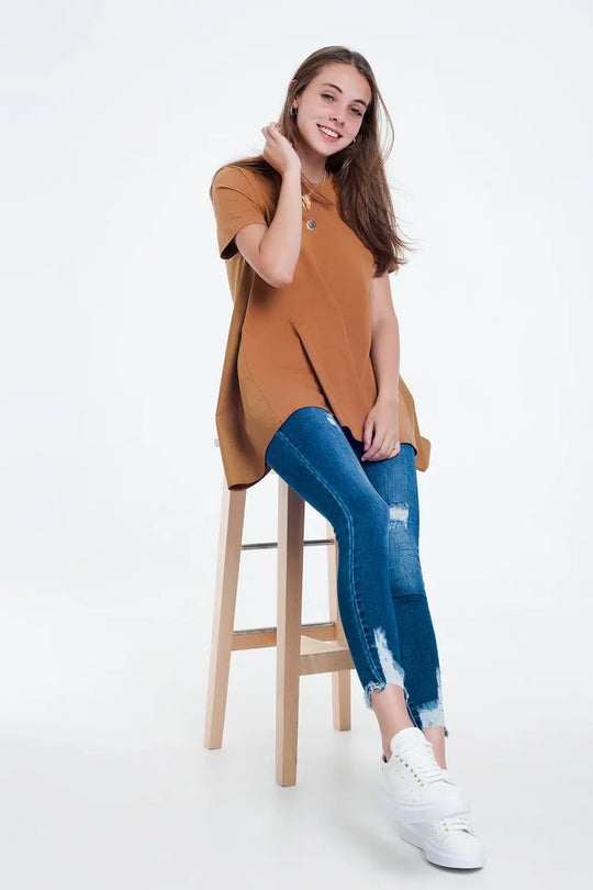 Robe t-shirt en marron - Tops