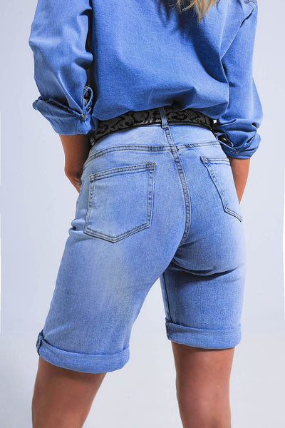 Roll hem denim short in mid blue