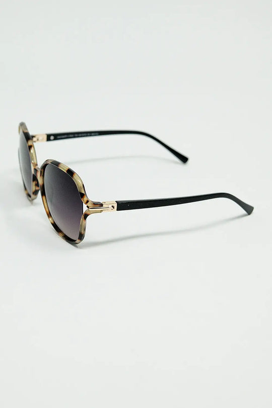 Round beige printed sunglasses with gold metal detail - One Size / Beige