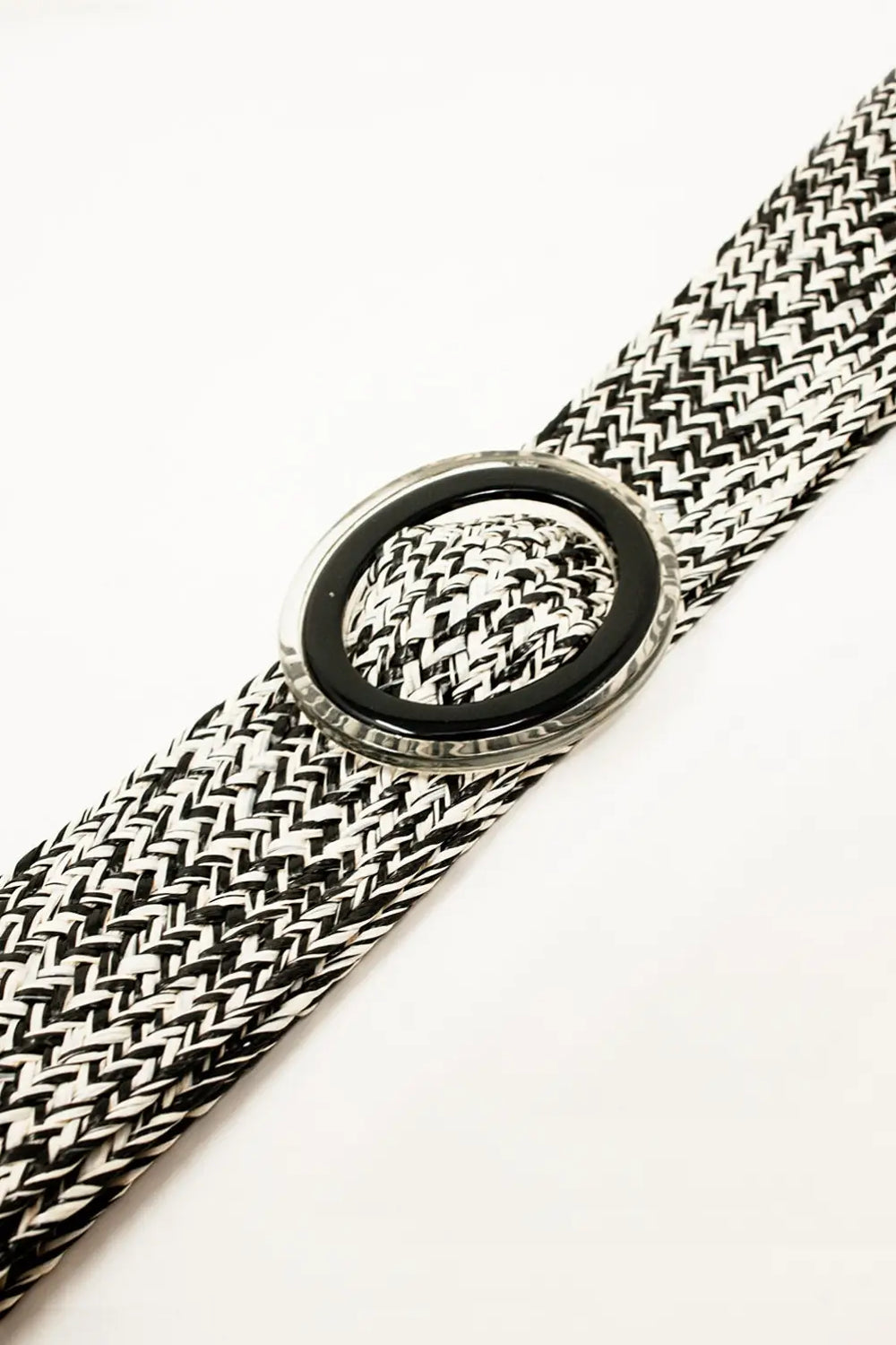 Round Buckle Braided Belt in Black and White - One Size / White - Accesory