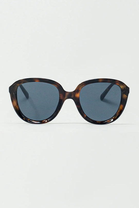 Q2 Round Sunglasses In Dark Tortoise Shell