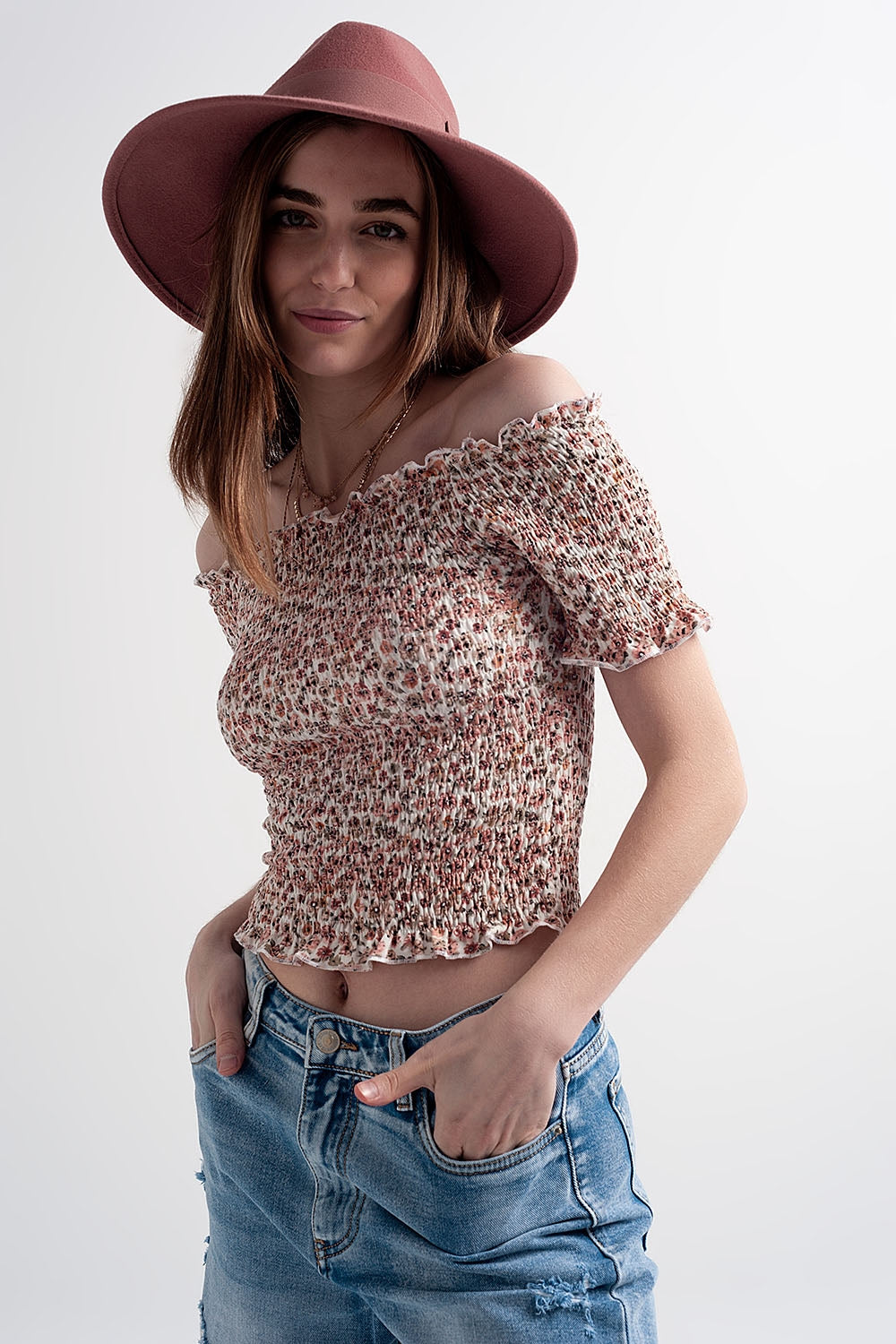 Q2 Ruched top in pink ditsy floral