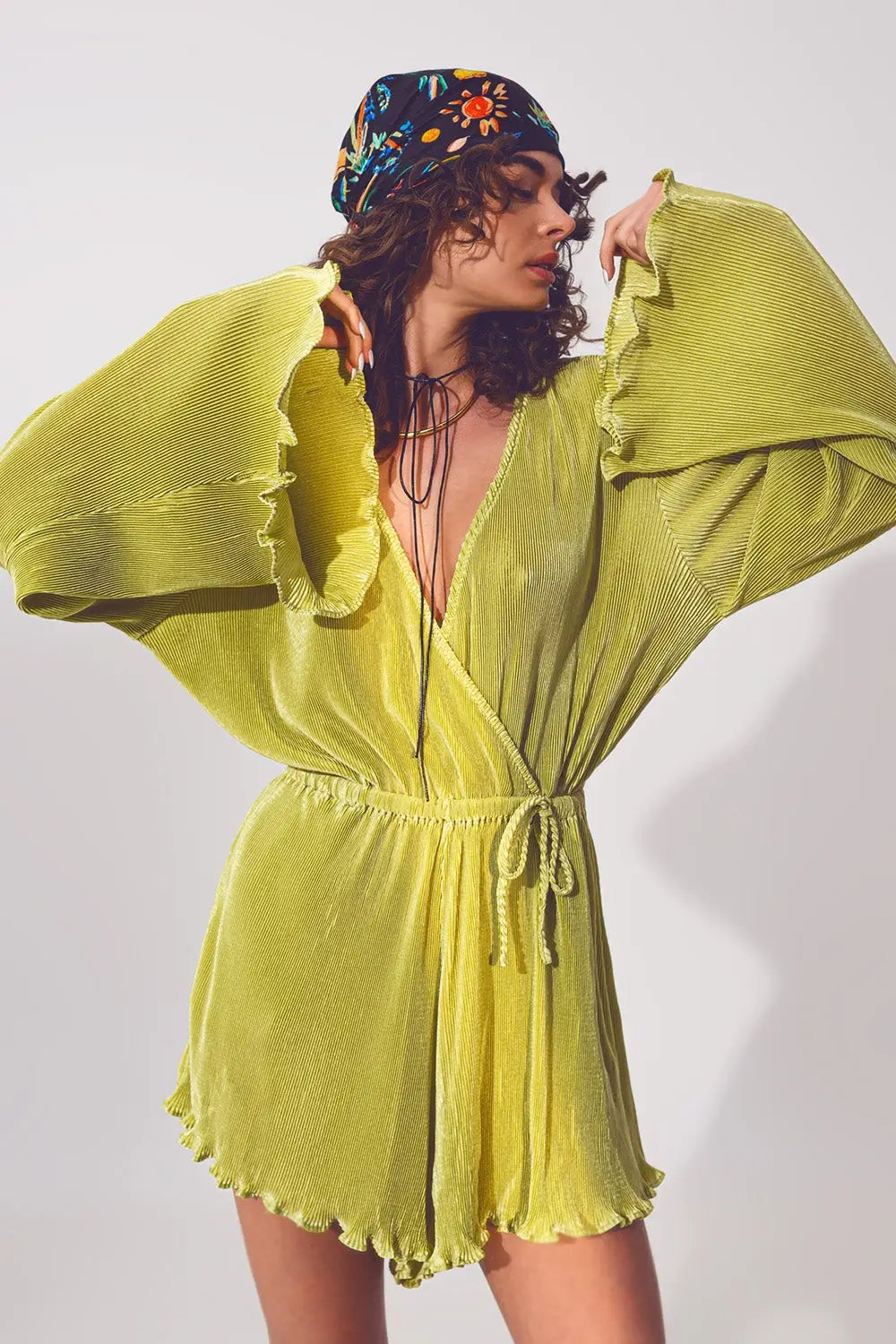 Q2 Satin Wrap Deatil Pleated Short Jumpsuit in Green