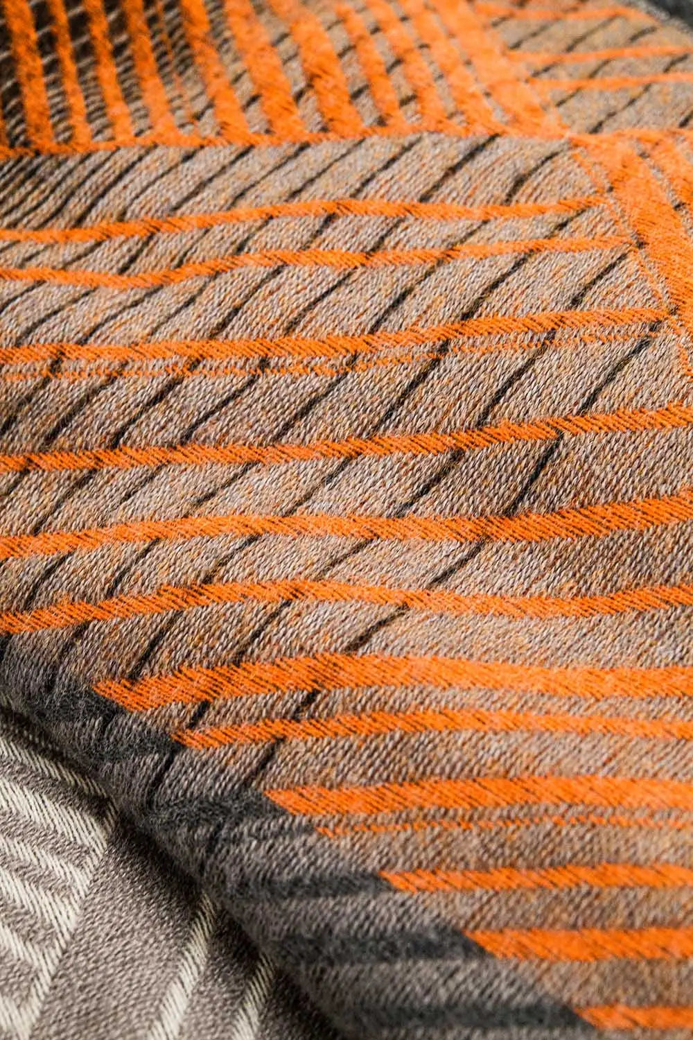 Scarf in orange & black stripe - One Size / Black - Scarves & Hats