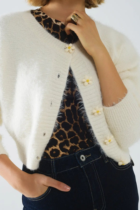 Short and fluffy cream cardigan with flower buttons - One Size / Beige - Sweaters