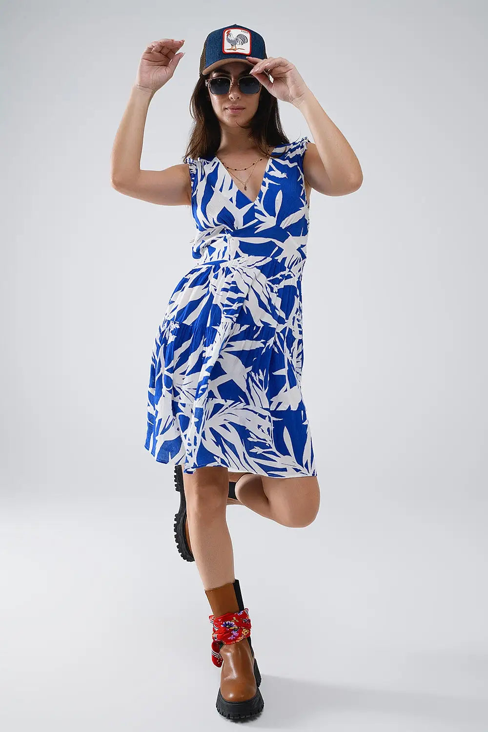 Short Blue Dress With Tropical Palm Print - Dresses