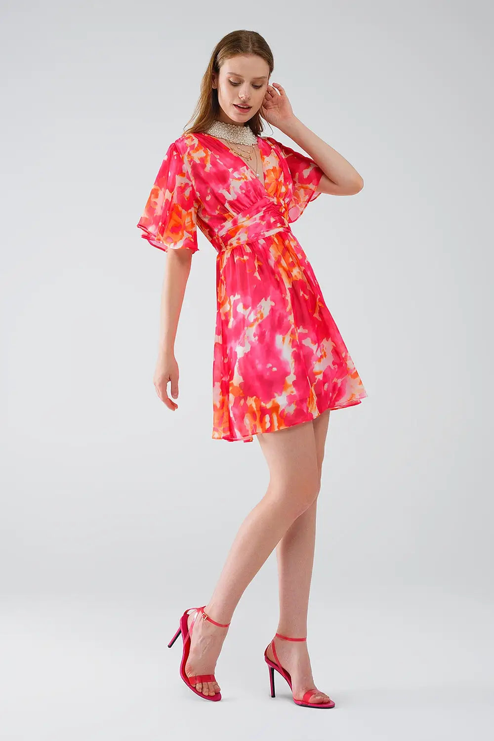 Short Dress with V-neck with Abstract Print In Pink and White - Dresses