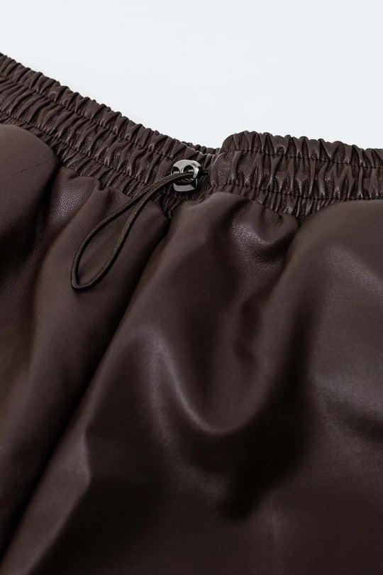 Short en simili-cuir marron avec fronces à la taille et cordon de serrage - Pantalons
