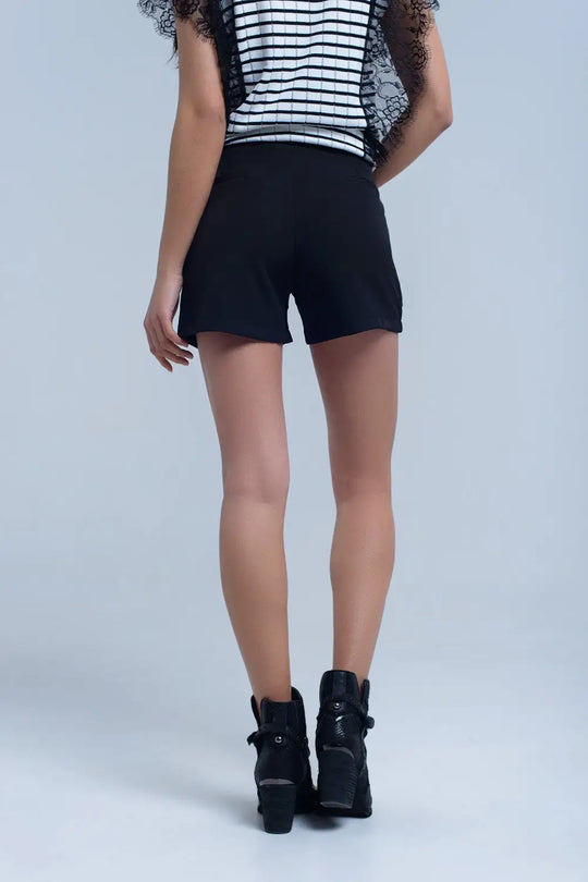 Short noir avec détail de côté - Pantalons