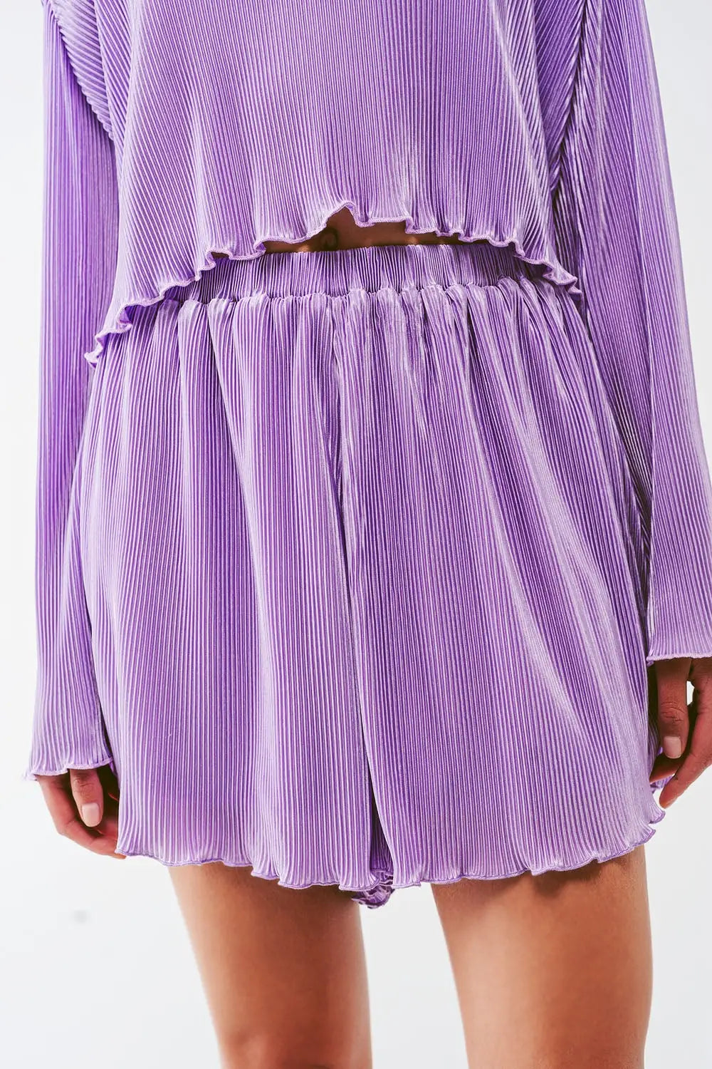 Short plissé en lila - Pantalons