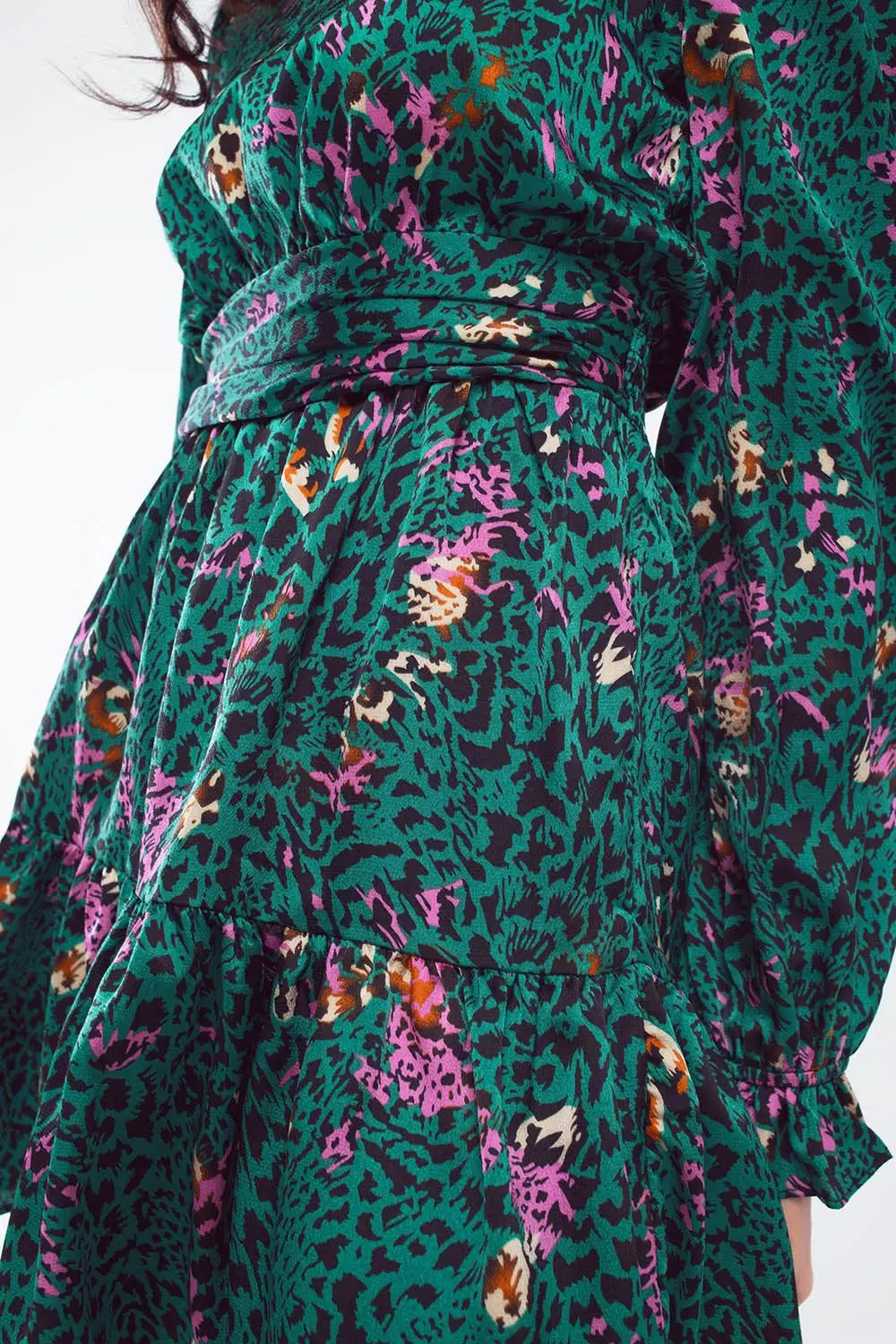 Short Printed Dress With Tiered Skirt and Ruffled Cuff in Forest Green - Dresses